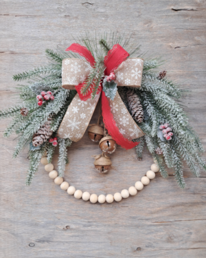 Holiday Beaded Wreath with Bells
